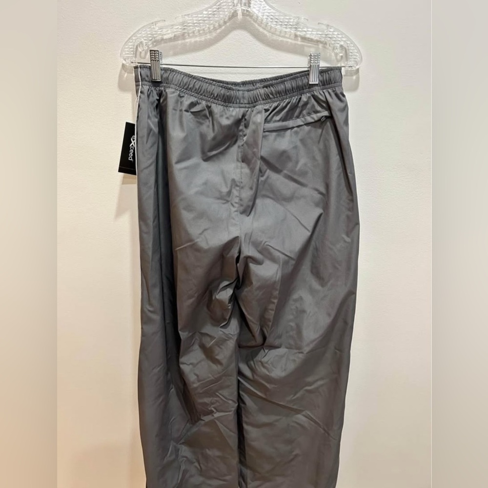 Grey woven Nylon unisex windpants Sz Large